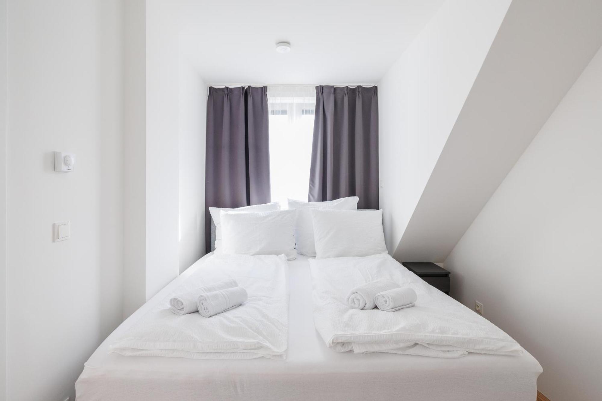 Symphony Apartments 38 - Modern Loft With Terrace And Grill In Central Location Viena Exterior foto